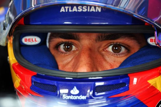 Carlos Sainz (ESP) Atlassian Williams Racing FW47.
27.06.2025. Formula 1 World Championship, Rd 11, Austrian Grand Prix, Spielberg, Austria, Practice Day.
- www.xpbimages.com, EMail: requests@xpbimages.com © Copyright: Batchelor / XPB Images