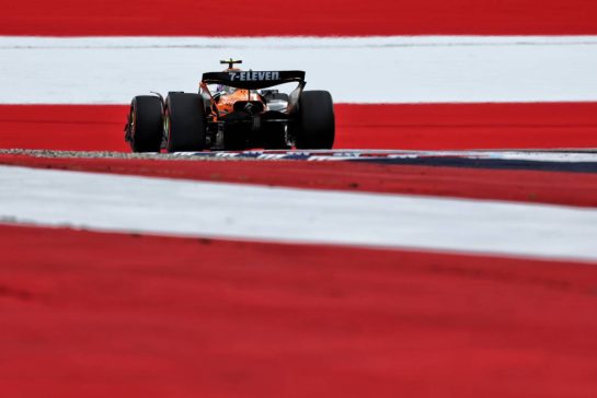 Alexander Dunne (IRE) McLaren MCL39 Development Driver.
27.06.2025. Formula 1 World Championship, Rd 11, Austrian Grand Prix, Spielberg, Austria, Practice Day.
- www.xpbimages.com, EMail: requests@xpbimages.com © Copyright: Moy / XPB Images