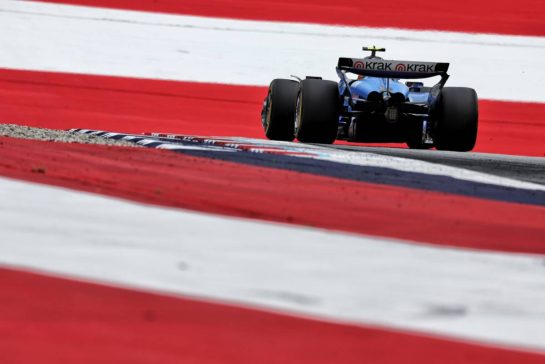 Carlos Sainz (ESP) Atlassian Williams Racing FW47.
27.06.2025. Formula 1 World Championship, Rd 11, Austrian Grand Prix, Spielberg, Austria, Practice Day.
- www.xpbimages.com, EMail: requests@xpbimages.com © Copyright: Moy / XPB Images