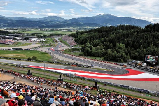 Oscar Piastri (AUS) McLaren MCL39.
27.06.2025. Formula 1 World Championship, Rd 11, Austrian Grand Prix, Spielberg, Austria, Practice Day.
- www.xpbimages.com, EMail: requests@xpbimages.com © Copyright: Moy / XPB Images