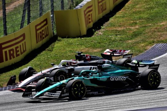 Lance Stroll (CDN) Aston Martin F1 Team AMR25 and Esteban Ocon (FRA) Haas VF-25 battle for position.
29.06.2025. Formula 1 World Championship, Rd 11, Austrian Grand Prix, Spielberg, Austria, Race Day.
- www.xpbimages.com, EMail: requests@xpbimages.com © Copyright: Moy / XPB Images