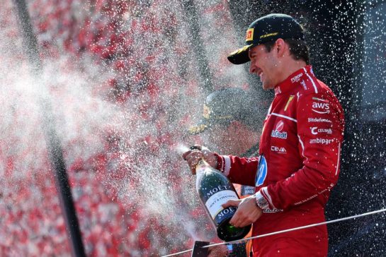 Charles Leclerc (MON) Ferrari celebrates his third position on the podium.
29.06.2025. Formula 1 World Championship, Rd 11, Austrian Grand Prix, Spielberg, Austria, Race Day.
- www.xpbimages.com, EMail: requests@xpbimages.com © Copyright: Moy / XPB Images