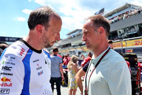 (L to R): Peter Bayer (AUT) Racing Bulls Chief Executive Officer with Oliver Mintzlaff (GER) Red Bull Managing Director on the grid.
29.06.2025. Formula 1 World Championship, Rd 11, Austrian Grand Prix, Spielberg, Austria, Race Day.
- www.xpbimages.com, EMail: requests@xpbimages.com © Copyright: Moy / XPB Images