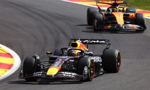 Belgian GP: Verstappen holds off Piastri for Sprint race win
