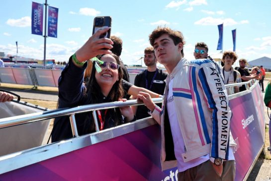 Franco Colapinto (ARG) Alpine F1 Team with fans.
03.07.2025. Formula 1 World Championship, Rd 12, British Grand Prix, Silverstone, England, Preparation Day.
- www.xpbimages.com, EMail: requests@xpbimages.com © Copyright: Moy / XPB Images