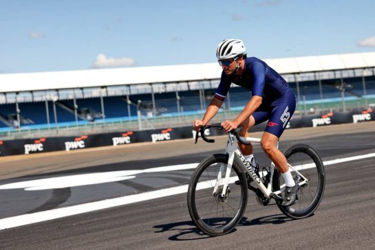 Carlos Sainz (ESP) Atlassian Williams Racing rides the circuit.
03.07.2025. Formula 1 World Championship, Rd 12, British Grand Prix, Silverstone, England, Preparation Day.
- www.xpbimages.com, EMail: requests@xpbimages.com © Copyright: Bearne / XPB Images