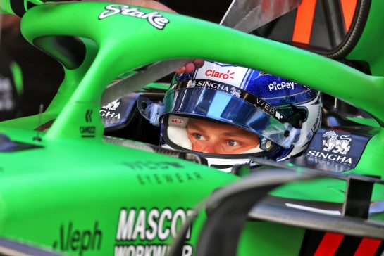 Paul Aron (EST) Sauber C45 Test Driver.
03.07.2025. Formula 1 World Championship, Rd 12, British Grand Prix, Silverstone, England, Preparation Day.
- www.xpbimages.com, EMail: requests@xpbimages.com © Copyright: Davenport / XPB Images