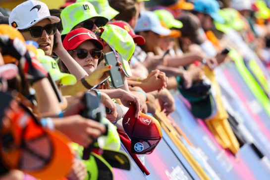Fans
04.07.2025. Formula 1 World Championship, Rd 12, British Grand Prix, Silverstone, England, Practice Day.
- www.xpbimages.com, EMail: requests@xpbimages.com © Copyright: Charniaux / XPB Images
