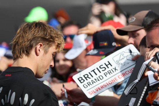 Liam Lawson (NZL), RB F1 Team
04.07.2025. Formula 1 World Championship, Rd 12, British Grand Prix, Silverstone, England, Practice Day.
- www.xpbimages.com, EMail: requests@xpbimages.com © Copyright: Charniaux / XPB Images