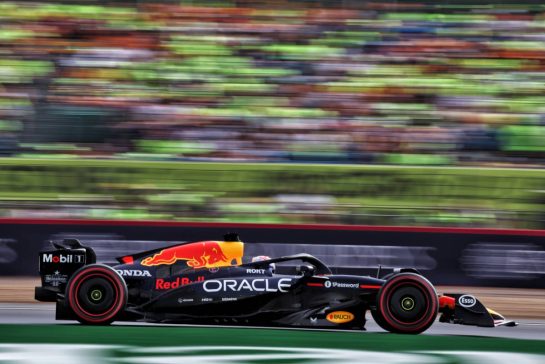 Max Verstappen (NLD) Red Bull Racing RB21.
04.07.2025. Formula 1 World Championship, Rd 12, British Grand Prix, Silverstone, England, Practice Day.
- www.xpbimages.com, EMail: requests@xpbimages.com © Copyright: Moy / XPB Images