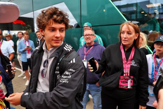 Andrea Kimi Antonelli (ITA) Mercedes AMG F1.
05.07.2025. Formula 1 World Championship, Rd 12, British Grand Prix, Silverstone, England, Qualifying Day.
- www.xpbimages.com, EMail: requests@xpbimages.com © Copyright: Batchelor / XPB Images