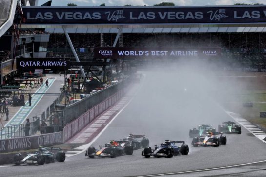 Andrea Kimi Antonelli (ITA) Mercedes AMG F1 W16 at the start of the race.
06.07.2025. Formula 1 World Championship, Rd 12, British Grand Prix, Silverstone, England, Race Day.
- www.xpbimages.com, EMail: requests@xpbimages.com © Copyright: Batchelor / XPB Images