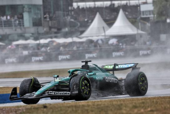 Lance Stroll (CDN) Aston Martin F1 Team AMR25.
06.07.2025. Formula 1 World Championship, Rd 12, British Grand Prix, Silverstone, England, Race Day.
- www.xpbimages.com, EMail: requests@xpbimages.com © Copyright: Bearne / XPB Images