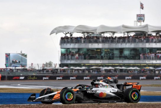 Oscar Piastri (AUS) McLaren MCL39.
06.07.2025. Formula 1 World Championship, Rd 12, British Grand Prix, Silverstone, England, Race Day.
- www.xpbimages.com, EMail: requests@xpbimages.com © Copyright: Bearne / XPB Images