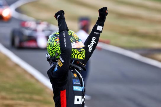 Race winner Lando Norris (GBR) McLaren celebrates in parc ferme.
06.07.2025. Formula 1 World Championship, Rd 12, British Grand Prix, Silverstone, England, Race Day.
- www.xpbimages.com, EMail: requests@xpbimages.com © Copyright: Batchelor / XPB Images