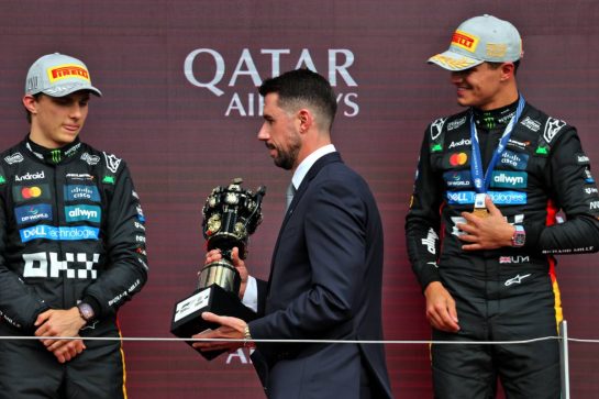 (L to R): Oscar Piastri (AUS) McLaren and race winner Lando Norris (GBR) McLaren on the podium.
06.07.2025. Formula 1 World Championship, Rd 12, British Grand Prix, Silverstone, England, Race Day.
- www.xpbimages.com, EMail: requests@xpbimages.com © Copyright: Batchelor / XPB Images