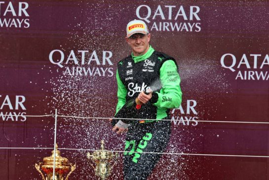 Nico Hulkenberg (GER) Sauber celebrates his third position on the podium.
06.07.2025. Formula 1 World Championship, Rd 12, British Grand Prix, Silverstone, England, Race Day.
- www.xpbimages.com, EMail: requests@xpbimages.com © Copyright: Moy / XPB Images
