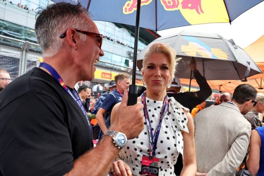 Hannah Waddingham (GBR) Actress and Singer on the grid.
06.07.2025. Formula 1 World Championship, Rd 12, British Grand Prix, Silverstone, England, Race Day.
- www.xpbimages.com, EMail: requests@xpbimages.com © Copyright: Moy / XPB Images
