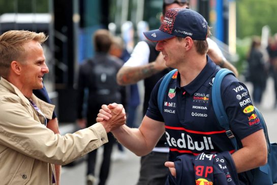 (L to R): Heikki Kovalainen (FIN) with Max Verstappen (NLD) Red Bull Racing.
24.07.2025. Formula 1 World Championship, Rd 13, Belgian Grand Prix, Spa Francorchamps, Belgium, Preparation Day.
- www.xpbimages.com, EMail: requests@xpbimages.com © Copyright: Bearne / XPB Images