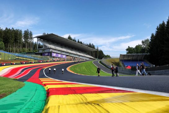 Circuit atmosphere - Eau Rouge.
24.07.2025. Formula 1 World Championship, Rd 13, Belgian Grand Prix, Spa Francorchamps, Belgium, Preparation Day.
- www.xpbimages.com, EMail: requests@xpbimages.com © Copyright: Moy / XPB Images