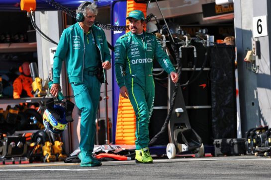 Fernando Alonso (ESP) Aston Martin F1 Team.
25.07.2025. Formula 1 World Championship, Rd 13, Belgian Grand Prix, Spa Francorchamps, Belgium, Sprint Qualifying Day.
- www.xpbimages.com, EMail: requests@xpbimages.com © Copyright: Batchelor / XPB Images