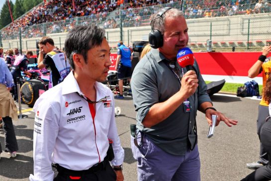 (L to R): Ayao Komatsu (JPN) Haas F1 Team Principal with Ted Kravitz (GBR) Sky Sports Pitlane Reporter on the grid.
26.07.2025. Formula 1 World Championship, Rd 13, Belgian Grand Prix, Spa Francorchamps, Belgium, Sprint and Qualifying Day.
- www.xpbimages.com, EMail: requests@xpbimages.com © Copyright: Batchelor / XPB Images