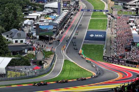 Max Verstappen (NLD) Red Bull Racing RB21 at the start of the race.
26.07.2025. Formula 1 World Championship, Rd 13, Belgian Grand Prix, Spa Francorchamps, Belgium, Sprint and Qualifying Day.
- www.xpbimages.com, EMail: requests@xpbimages.com © Copyright: Moy / XPB Images
