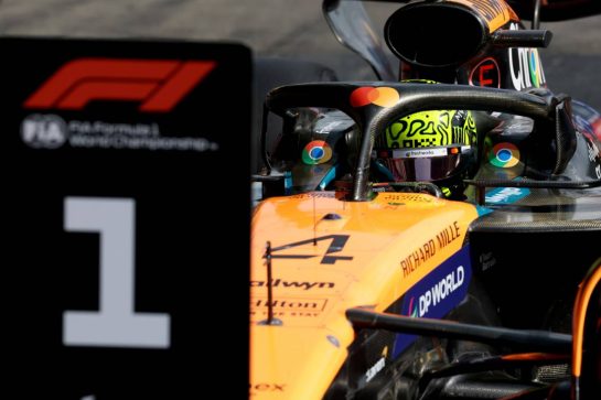 Pole sitter Lando Norris (GBR) McLaren MCL39 in qualifying parc ferme.
26.07.2025. Formula 1 World Championship, Rd 13, Belgian Grand Prix, Spa Francorchamps, Belgium, Sprint and Qualifying Day.
- www.xpbimages.com, EMail: requests@xpbimages.com © Copyright: Coates / XPB Images