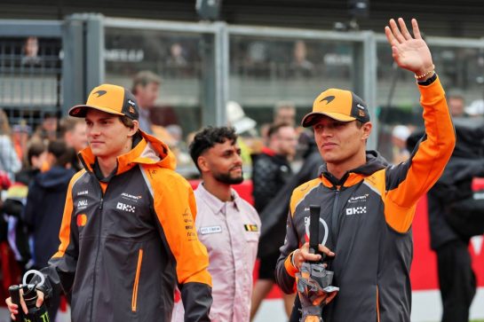(L to R): Oscar Piastri (AUS) McLaren and Lando Norris (GBR) McLaren on the drivers' parade.
27.07.2025. Formula 1 World Championship, Rd 13, Belgian Grand Prix, Spa Francorchamps, Belgium, Race Day.
- www.xpbimages.com, EMail: requests@xpbimages.com © Copyright: Moy / XPB Images