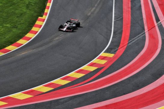Esteban Ocon (FRA) Haas VF-25.
27.07.2025. Formula 1 World Championship, Rd 13, Belgian Grand Prix, Spa Francorchamps, Belgium, Race Day.
- www.xpbimages.com, EMail: requests@xpbimages.com © Copyright: Moy / XPB Images