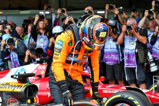 Race winner Oscar Piastri (AUS) McLaren MCL39 in parc ferme.
27.07.2025. Formula 1 World Championship, Rd 13, Belgian Grand Prix, Spa Francorchamps, Belgium, Race Day.
- www.xpbimages.com, EMail: requests@xpbimages.com © Copyright: Batchelor / XPB Images
