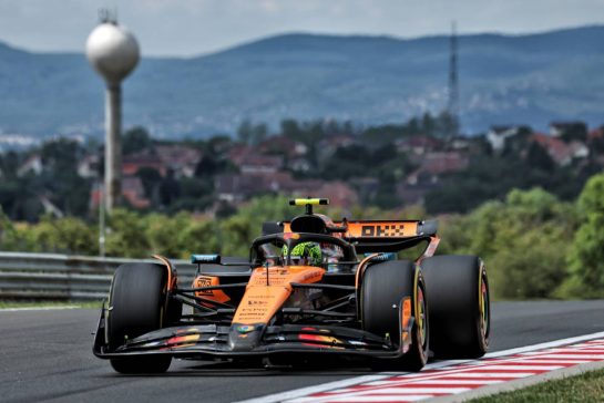 Lando Norris (GBR) McLaren MCL39.
01.08.2025. Formula 1 World Championship, Rd 14, Hungarian Grand Prix, Budapest, Hungary, Practice Day.
- www.xpbimages.com, EMail: requests@xpbimages.com © Copyright: Moy / XPB Images