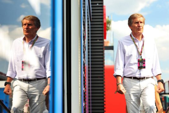 Thierry Boutsen (BEL), Atlassian Williams Racing guest.
02.08.2025. Formula 1 World Championship, Rd 14, Hungarian Grand Prix, Budapest, Hungary, Qualifying Day.
- www.xpbimages.com, EMail: requests@xpbimages.com © Copyright: Bearne / XPB Images