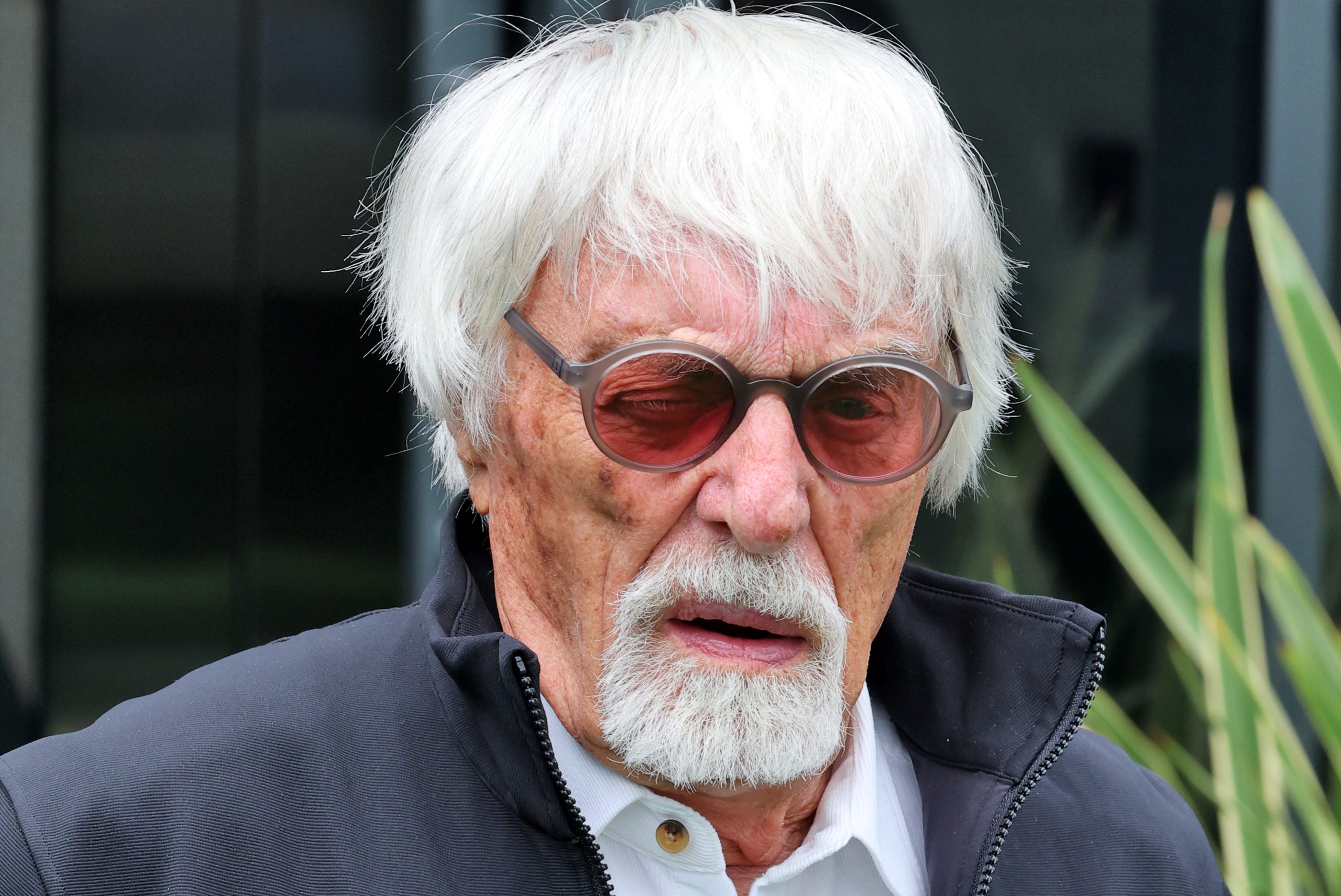 Ecclestone rubbishes Hornet-Alpine rumors with Hamilton jab