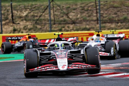 Oliver Bearman (GBR) Haas VF-25.
03.08.2025. Formula 1 World Championship, Rd 14, Hungarian Grand Prix, Budapest, Hungary, Race Day.
- www.xpbimages.com, EMail: requests@xpbimages.com © Copyright: Batchelor / XPB Images