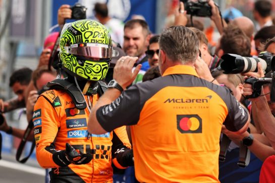 Race winner Lando Norris (GBR) McLaren celebrates in parc ferme with Zak Brown (USA) McLaren Executive Director.
03.08.2025. Formula 1 World Championship, Rd 14, Hungarian Grand Prix, Budapest, Hungary, Race Day.
- www.xpbimages.com, EMail: requests@xpbimages.com © Copyright: Moy / XPB Images