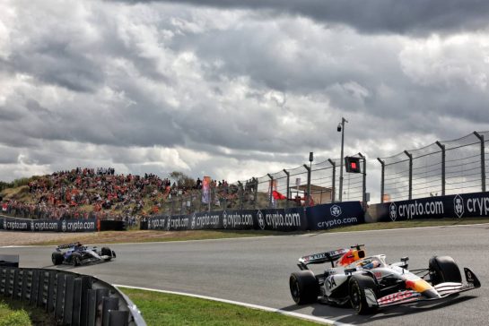 Isack Hadjar (FRA) Racing Bulls VCARB 02.
29.08.2025. Formula 1 World Championship, Rd 15, Dutch Grand Prix, Zandvoort, Netherlands, Practice Day.
- www.xpbimages.com, EMail: requests@xpbimages.com © Copyright: Bearne / XPB Images