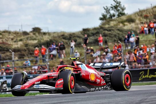 Lewis Hamilton (GBR) Ferrari SF-25.
29.08.2025. Formula 1 World Championship, Rd 15, Dutch Grand Prix, Zandvoort, Netherlands, Practice Day.
- www.xpbimages.com, EMail: requests@xpbimages.com © Copyright: Miltenburg / XPB Images
