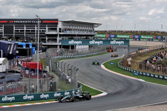 George Russell (GBR) Mercedes AMG F1 W16.
29.08.2025. Formula 1 World Championship, Rd 15, Dutch Grand Prix, Zandvoort, Netherlands, Practice Day.
- www.xpbimages.com, EMail: requests@xpbimages.com © Copyright: Moy / XPB Images