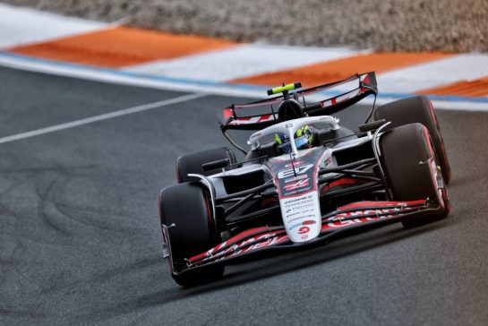 Oliver Bearman (GBR) Haas VF-25.
29.08.2025. Formula 1 World Championship, Rd 15, Dutch Grand Prix, Zandvoort, Netherlands, Practice Day.
- www.xpbimages.com, EMail: requests@xpbimages.com © Copyright: Charniaux / XPB Images