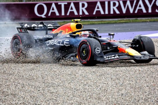 Max Verstappen (NLD) Red Bull Racing RB21 runs off the circuit at the end of the first practice session.
29.08.2025. Formula 1 World Championship, Rd 15, Dutch Grand Prix, Zandvoort, Netherlands, Practice Day.
- www.xpbimages.com, EMail: requests@xpbimages.com © Copyright: Coates / XPB Images