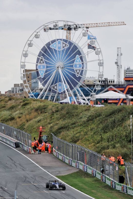 Alexander Albon (THA) Atlassian Williams Racing FW47.
29.08.2025. Formula 1 World Championship, Rd 15, Dutch Grand Prix, Zandvoort, Netherlands, Practice Day.
- www.xpbimages.com, EMail: requests@xpbimages.com © Copyright: Moy / XPB Images