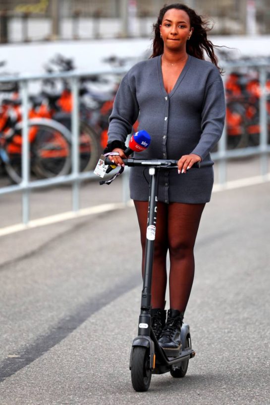 Naomi Schiff (RWA) / (BEL) Sky Sports F1 Presenter.
29.08.2025. Formula 1 World Championship, Rd 15, Dutch Grand Prix, Zandvoort, Netherlands, Practice Day.
- www.xpbimages.com, EMail: requests@xpbimages.com © Copyright: Miltenburg / XPB Images