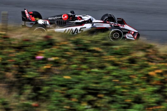 Esteban Ocon (FRA) Haas VF-25.
30.08.2025. Formula 1 World Championship, Rd 15, Dutch Grand Prix, Zandvoort, Netherlands, Qualifying Day.
- www.xpbimages.com, EMail: requests@xpbimages.com © Copyright: Charniaux / XPB Images