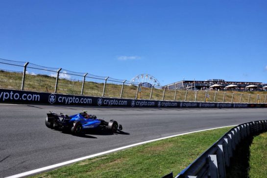 Carlos Sainz (ESP) Atlassian Williams Racing FW47.
30.08.2025. Formula 1 World Championship, Rd 15, Dutch Grand Prix, Zandvoort, Netherlands, Qualifying Day.
- www.xpbimages.com, EMail: requests@xpbimages.com © Copyright: Charniaux / XPB Images