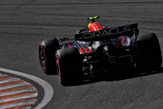 Yuki Tsunoda (JPN) Red Bull Racing RB21.
30.08.2025. Formula 1 World Championship, Rd 15, Dutch Grand Prix, Zandvoort, Netherlands, Qualifying Day.
- www.xpbimages.com, EMail: requests@xpbimages.com © Copyright: Moy / XPB Images