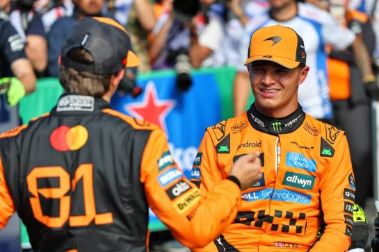 (L to R): Pole sitter Oscar Piastri (AUS) McLaren in qualifying parc ferme with second placed team mate Lando Norris (GBR) McLaren.
30.08.2025. Formula 1 World Championship, Rd 15, Dutch Grand Prix, Zandvoort, Netherlands, Qualifying Day.
- www.xpbimages.com, EMail: requests@xpbimages.com © Copyright: Batchelor / XPB Images