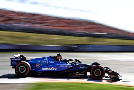 Alexander Albon (THA) Atlassian Williams Racing FW47.
30.08.2025. Formula 1 World Championship, Rd 15, Dutch Grand Prix, Zandvoort, Netherlands, Qualifying Day.
- www.xpbimages.com, EMail: requests@xpbimages.com © Copyright: Charniaux / XPB Images