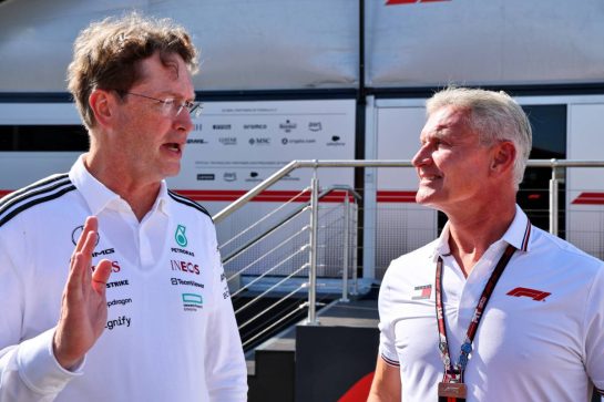 (L to R): Ola Kallenius (SWE) Daimler Chairman of the Board of Management and Head of Mercedes-Benz with David Coulthard (GBR).
31.08.2025. Formula 1 World Championship, Rd 15, Dutch Grand Prix, Zandvoort, Netherlands, Race Day.
- www.xpbimages.com, EMail: requests@xpbimages.com © Copyright: Batchelor / XPB Images