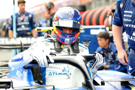 Carlos Sainz (ESP) Atlassian Williams Racing FW47 on the grid.
31.08.2025. Formula 1 World Championship, Rd 15, Dutch Grand Prix, Zandvoort, Netherlands, Race Day.
- www.xpbimages.com, EMail: requests@xpbimages.com © Copyright: Bearne / XPB Images